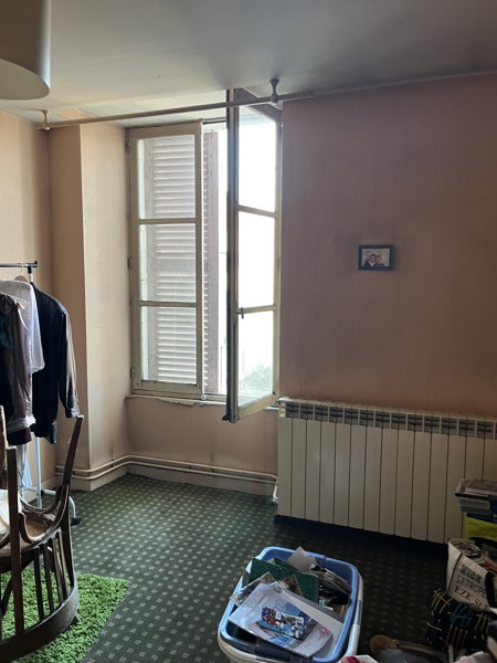 Vente Maison ST AOUT - 9 pièces -250 m² - (36120)