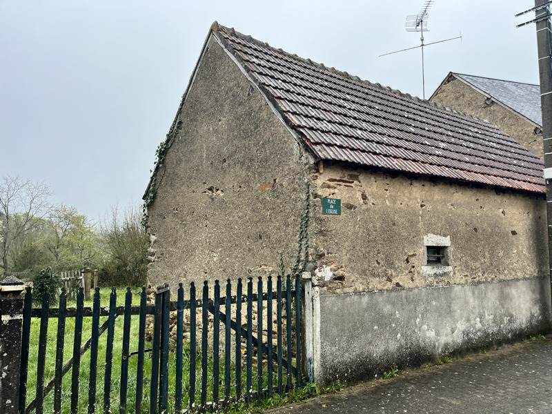Vente Terrain ST DENIS DE JOUHET - -742 m² - (36230)