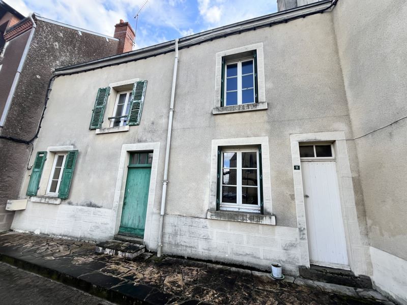 Vente Maison ST DENIS DE JOUHET - 7 pièces -116 m² - (36230)