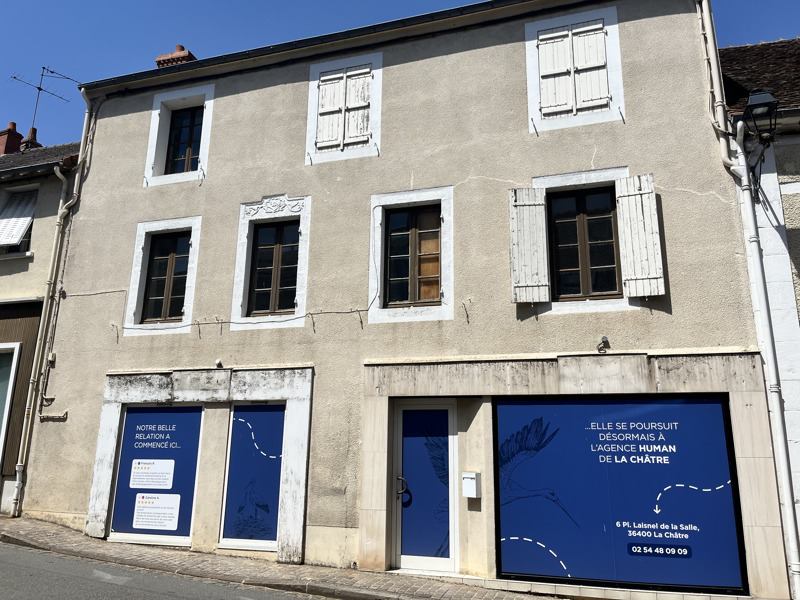 Immeuble 150 m² · à Châteaumeillant · 150 m² · 47 500 €