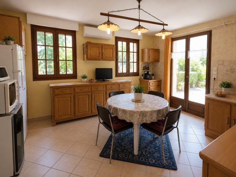 Vente Maison Neuvy-Saint-Sépulchre - 6 pièces -147 m² - (36230)