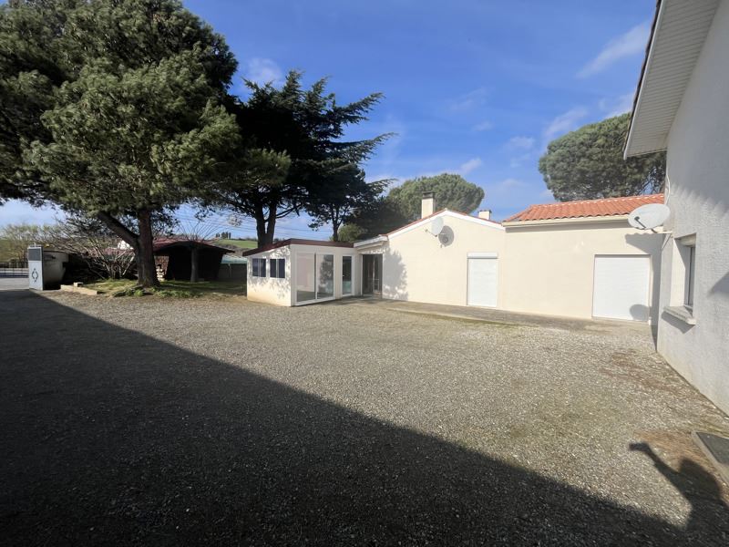 Vente Maison MONTESQUIEU LAURAGAIS - 8 pièces -261 m² - (31450)