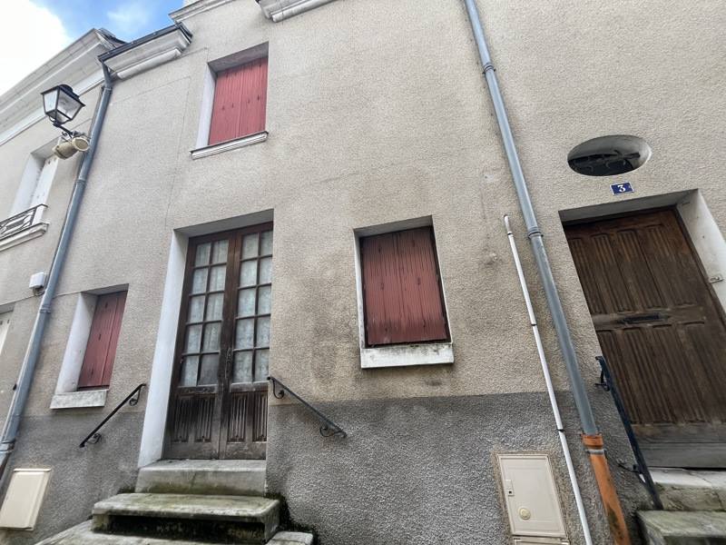 Vente Maison STE MAURE DE TOURAINE - 8 pièces -164 m² - (37800)