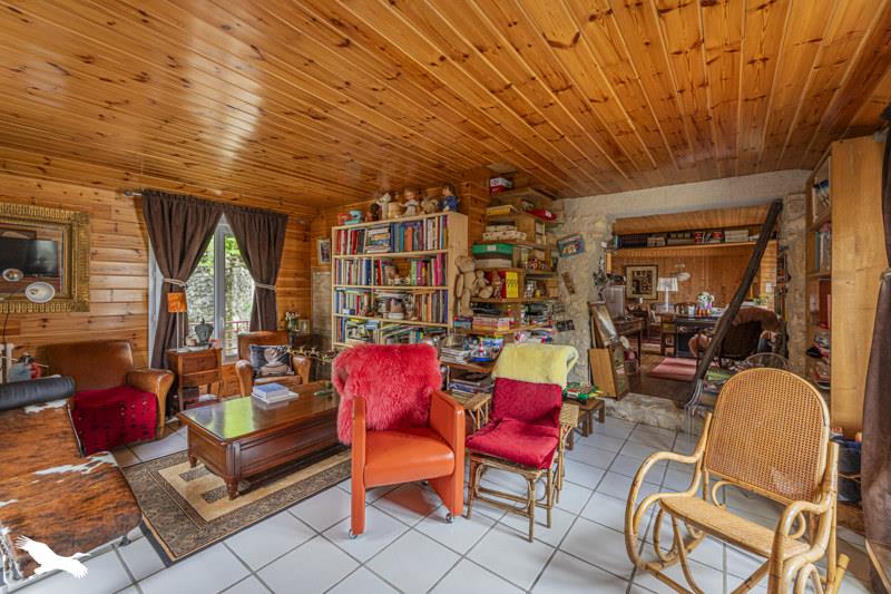 Vente Maison LUSSAULT SUR LOIRE - 6 pièces -125 m² - (37400)