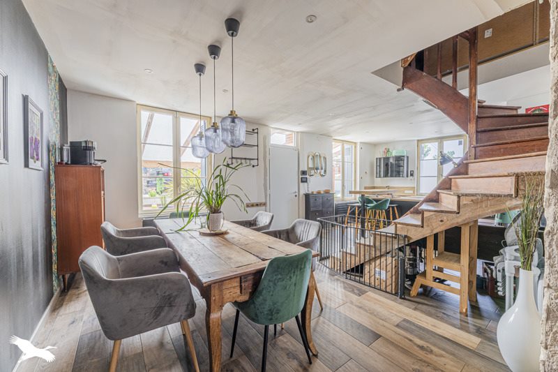 Vente Maison CHARGE - 6 pièces -200 m² - (37530)