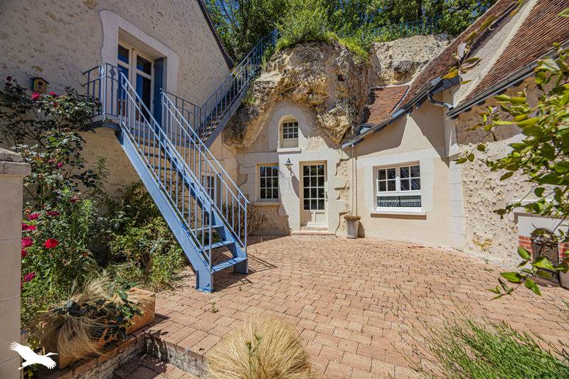 Vente Maison LUSSAULT SUR LOIRE - 8 pièces -167 m² - (37400)