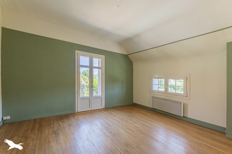 Vente Maison LUSSAULT SUR LOIRE - 8 pièces -167 m² - (37400)