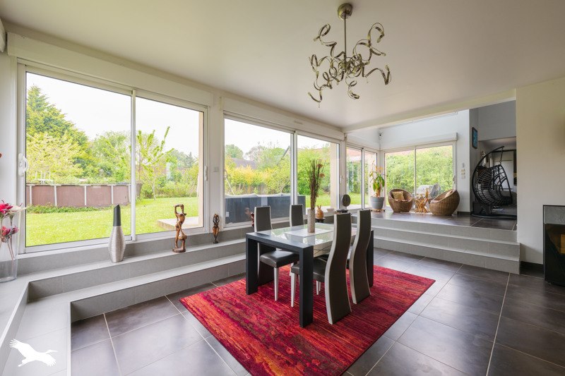 Vente Maison MONTCHEVREUIL - 9 pièces -236 m² - (60240)