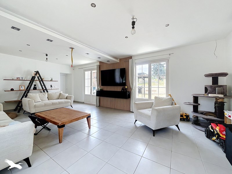 Vente Maison FRESNE LEGUILLON - 8 pièces -155 m² - (60240)