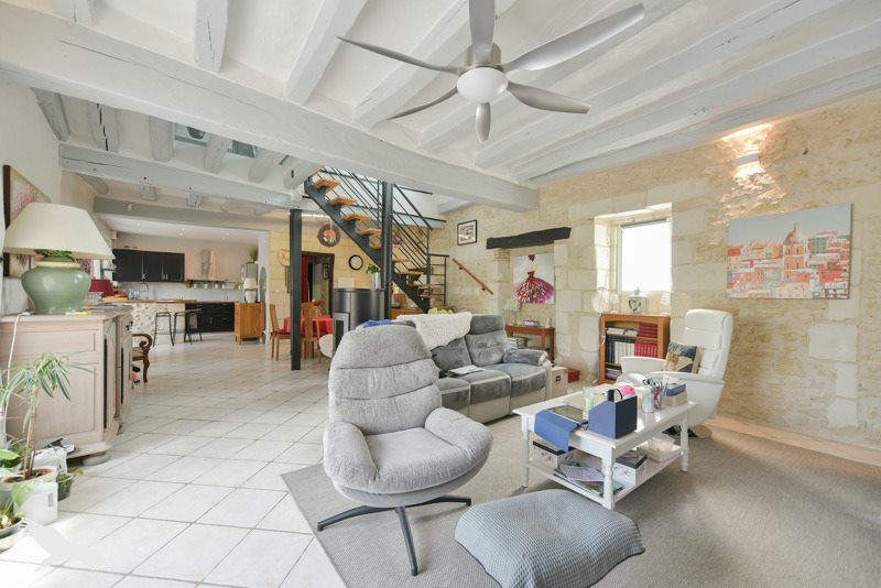 Vente Maison CIVRAY DE TOURAINE - 5 pièces -165 m² - (37150)