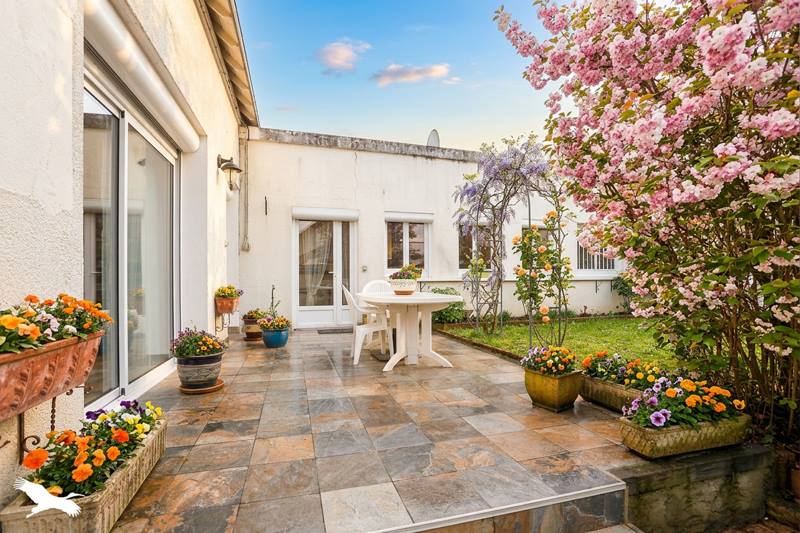 Maison 6 pièces 158 m² · à Saint-Avertin · 158 m² · 499 000 €
