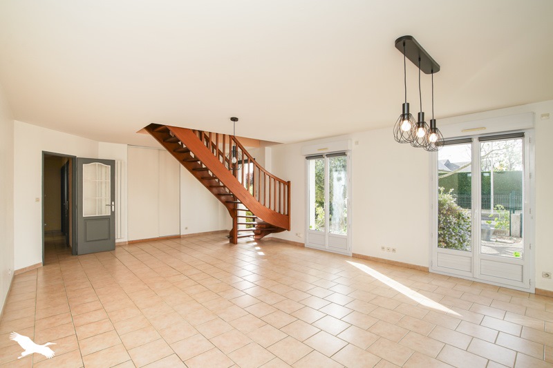 Vente Maison LARCAY - 8 pièces -159 m² - (37270)