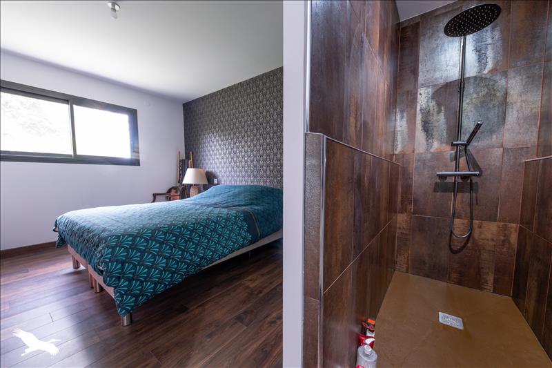 Vente Maison CHAILLEVETTE - 6 pièces -143 m² - (17890)