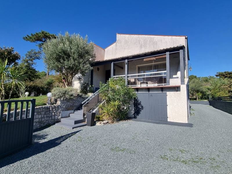 Vente Maison LA TREMBLADE 17390 4 pièces - 164 m²