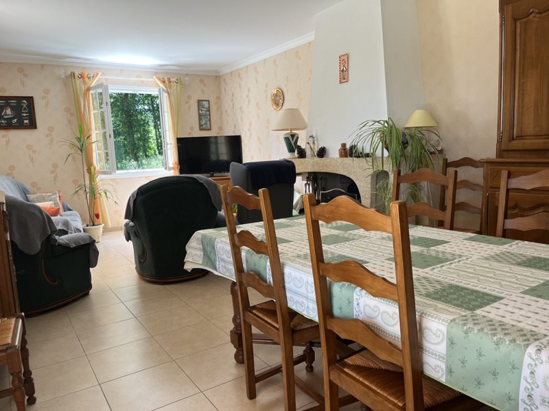 Vente Maison ETAULES - 5 pièces -130 m² - (17750)