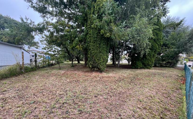 Vente Terrain CHAILLEVETTE - -1038 m² - (17890)