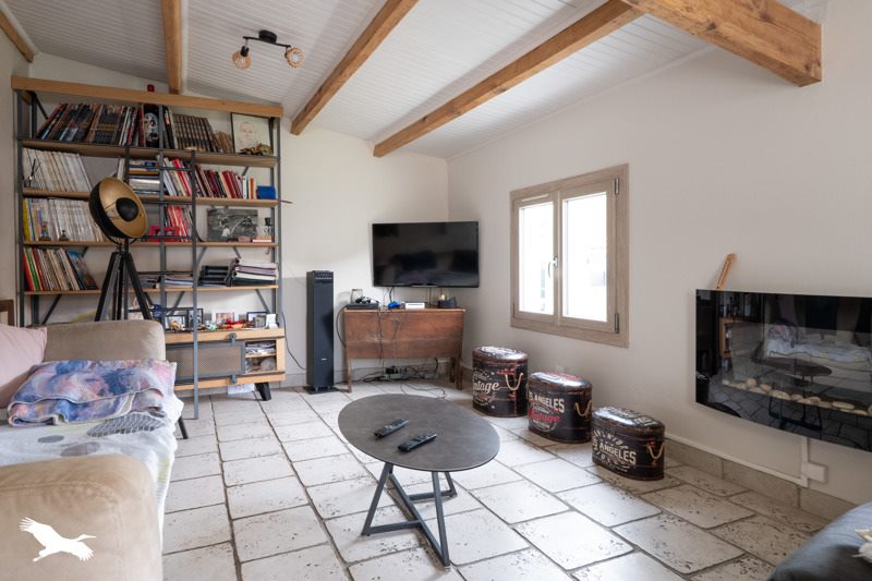 Vente Maison CHAILLEVETTE - 5 pièces -95 m² - (17890)
