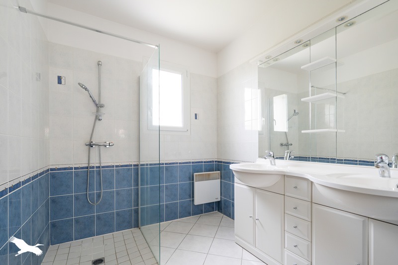 Vente Maison LA TREMBLADE - 5 pièces -99 m² - (17390)