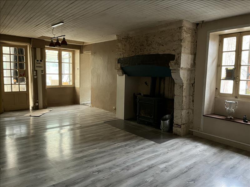Vente Maison CHANTERAC - 5 pièces -91 m² - (24190)