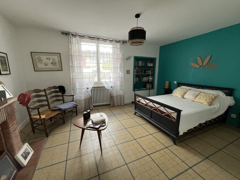 Vente Maison ST GERMAIN DU SALEMBRE - 7 pièces -250 m² - (24190)