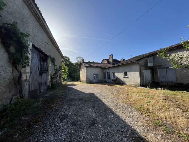 Vente Maison ST ASTIER - 4 pièces -90 m² - (24110)