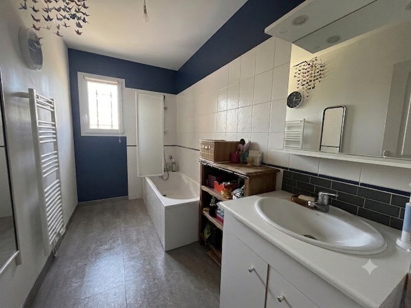 Vente Maison Léguillac-de-l'Auche - 4 pièces -90 m² - (24110)