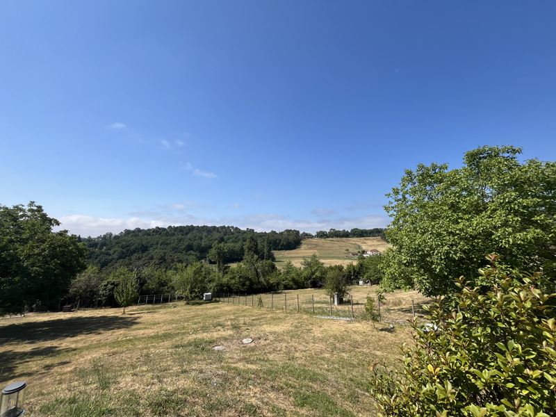 Vente Maison Léguillac-de-l'Auche - 4 pièces -90 m² - (24110)