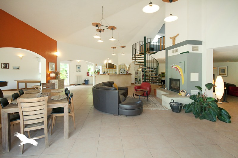 Vente Maison Saint-Astier - 6 pièces -280 m² - (24110)