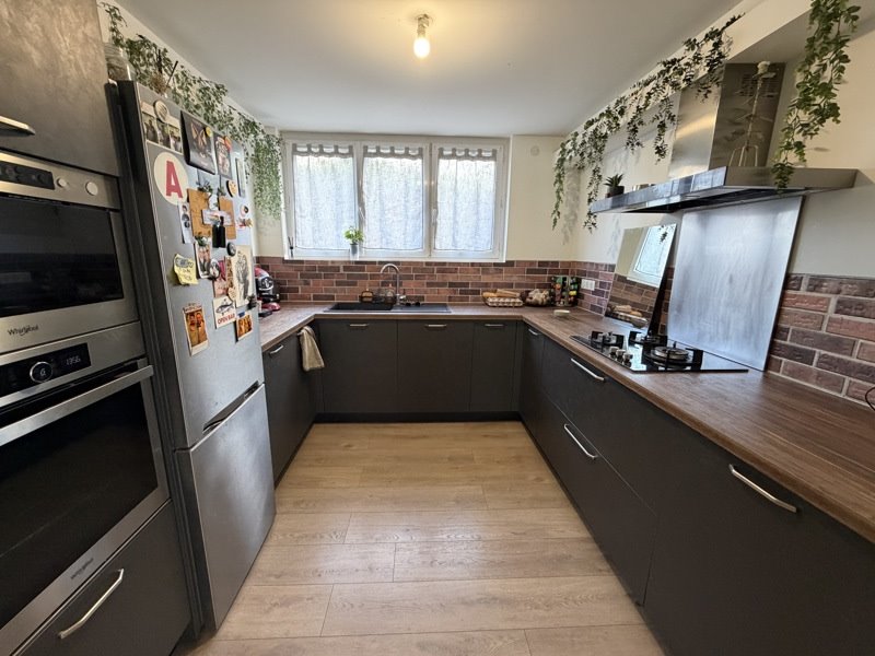 Vente Maison Saint-Léon-sur-l'Isle - 4 pièces -87 m² - (24110)