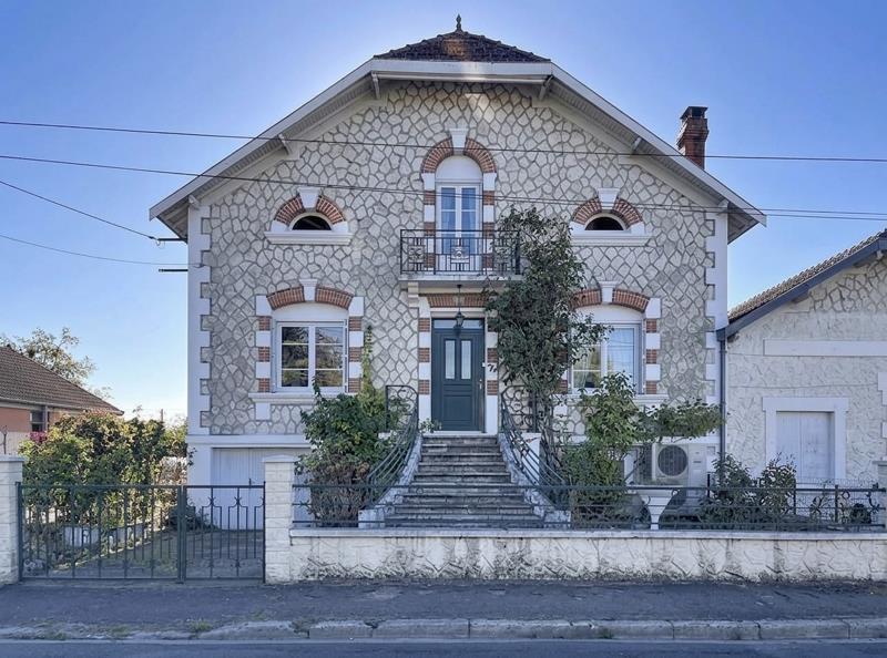 Vente Maison Saint-Astier 24110 6 pièces - 156 m²