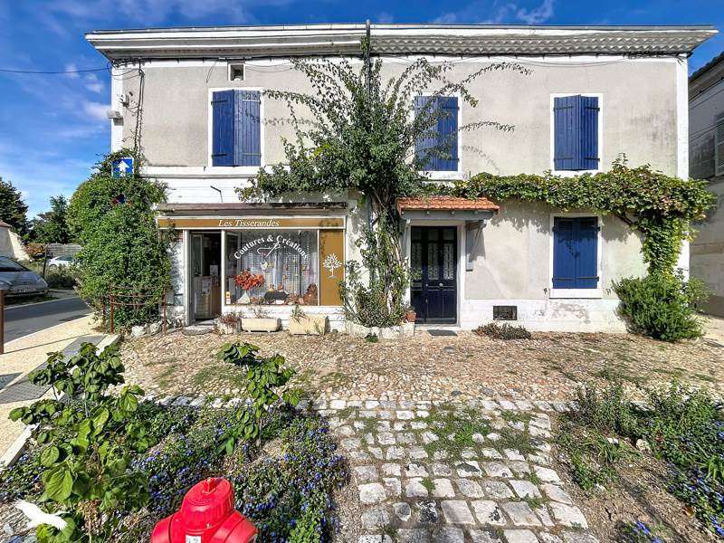 Vente Maison Saint-Astier - 4 pièces -90 m² - (24110)