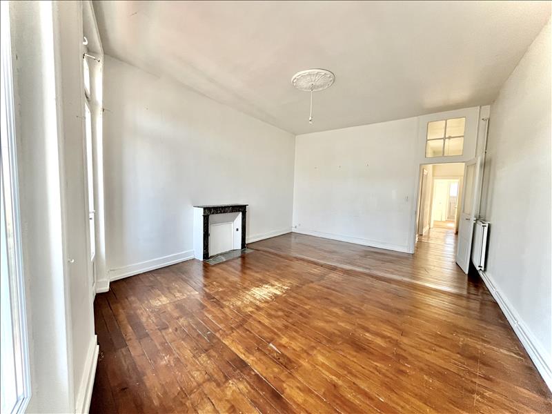 Vente Appartement BRIVE LA GAILLARDE - 2 pièces -76 m² - (19100)