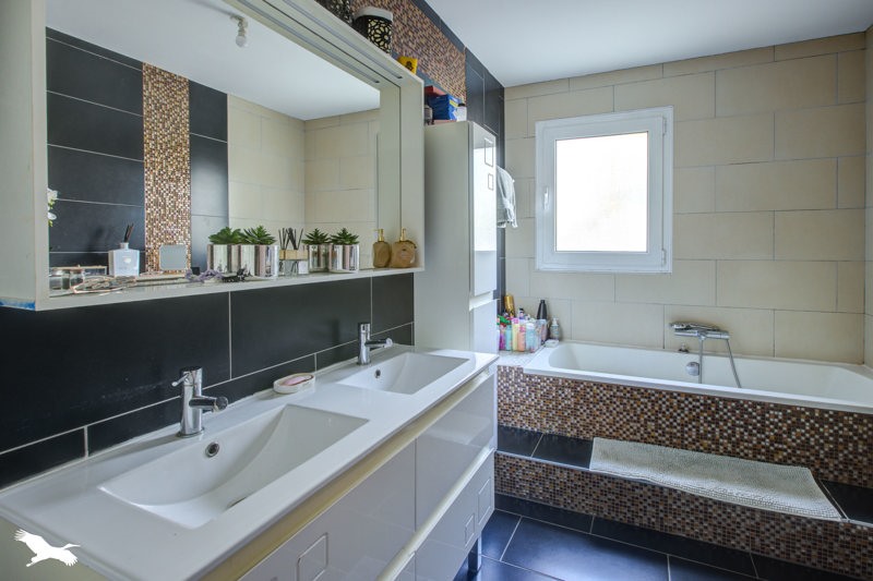 Vente Maison BRIVE LA GAILLARDE - 8 pièces -188 m² - (19100)