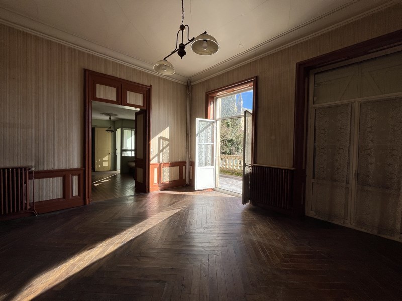Vente Maison FUMEL - 16 pièces -406 m² - (47500)