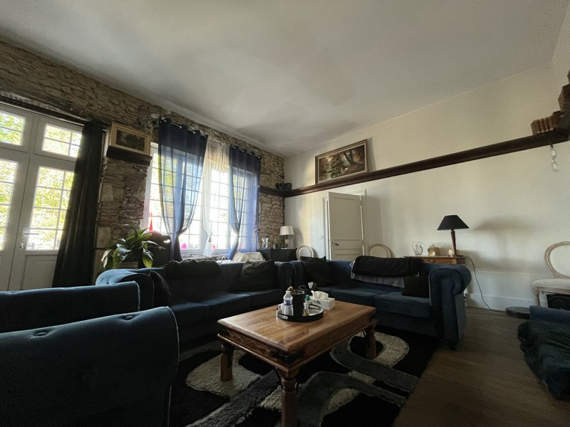 Vente Maison ARCOMPS - 15 pièces -431 m² - (18200)