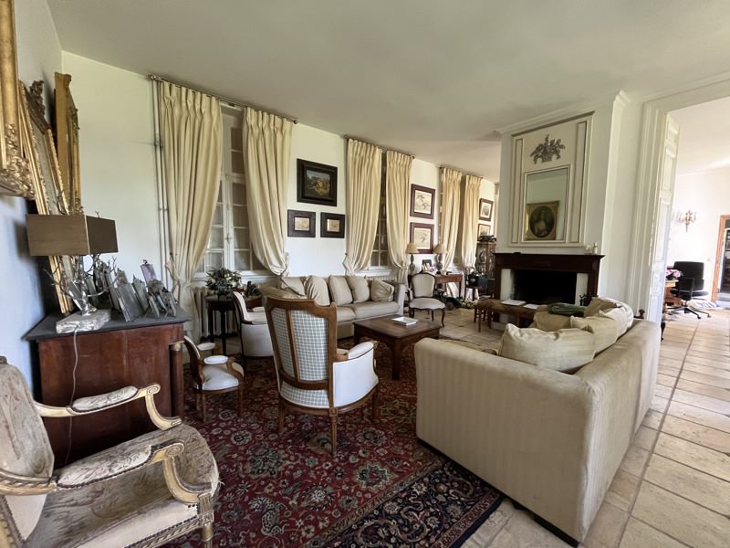 Vente Maison BRUERE ALLICHAMPS - 11 pièces -304 m² - (18200)