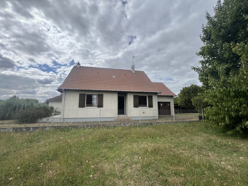 Vente Maison ST AMAND MONTROND - 4 pièces -75 m² - (18200)