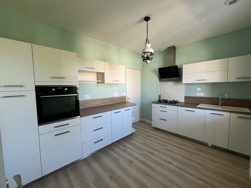 Vente Maison ST AMAND MONTROND - 5 pièces -130 m² - (18200)