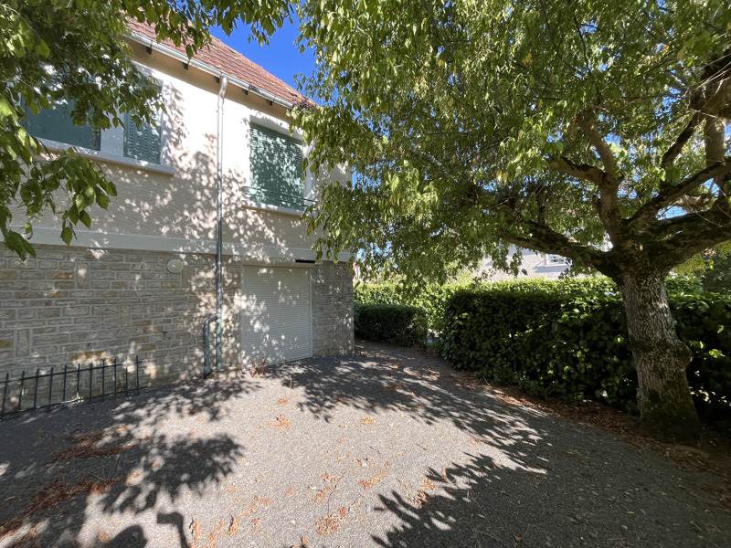Vente Maison ST AMAND MONTROND - 5 pièces -130 m² - (18200)