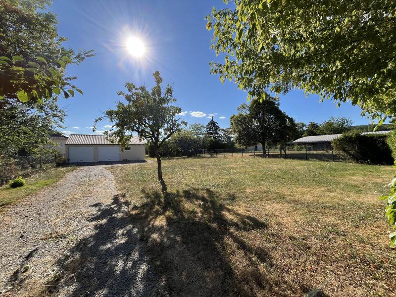 Vente Maison ST AMAND MONTROND - 5 pièces -130 m² - (18200)
