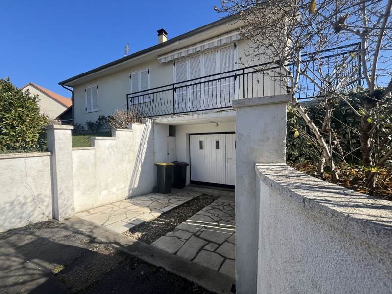 Vente Maison ST AMAND MONTROND - 5 pièces -106 m² - (18200)