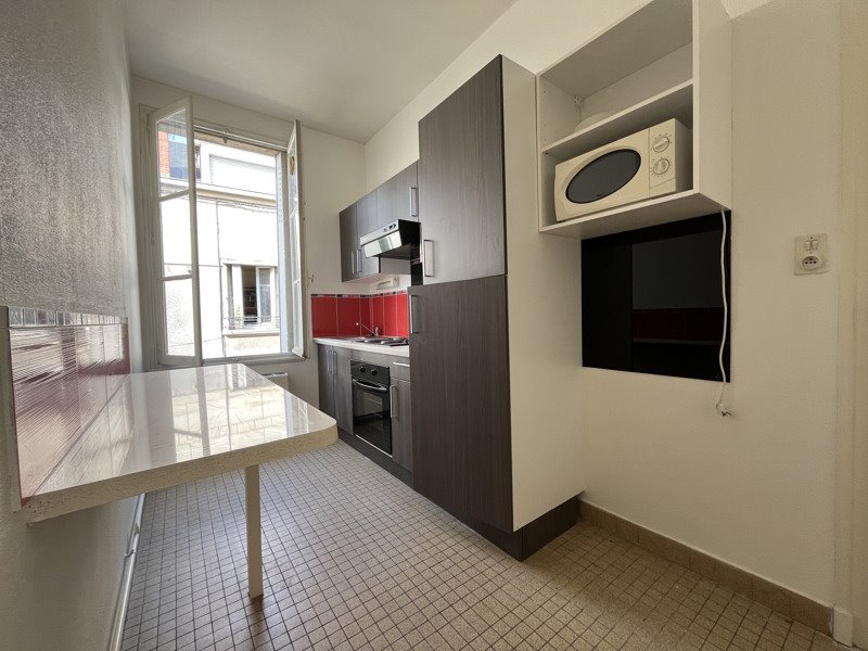 Vente Appartement ST AMAND MONTROND - 2 pièces -52 m² - (18200)