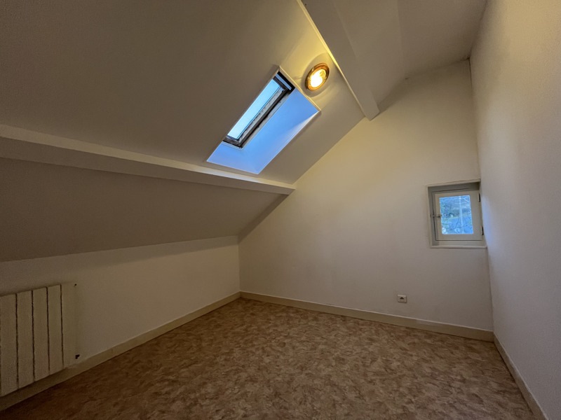 Vente Maison ST AMAND MONTROND - 6 pièces -103 m² - (18200)