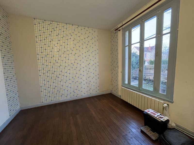 Vente Maison ST AMAND MONTROND - 6 pièces -103 m² - (18200)