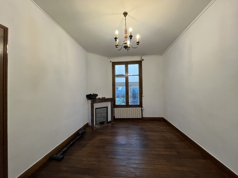 Vente Maison ST AMAND MONTROND - 6 pièces -103 m² - (18200)