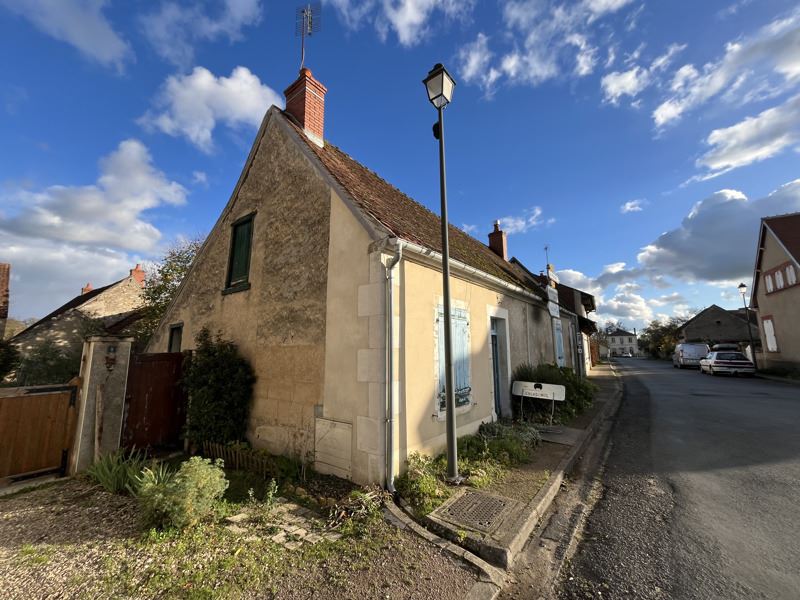 Vente Maison AINAY LE VIEIL - 2 pièces -70 m² - (18200)