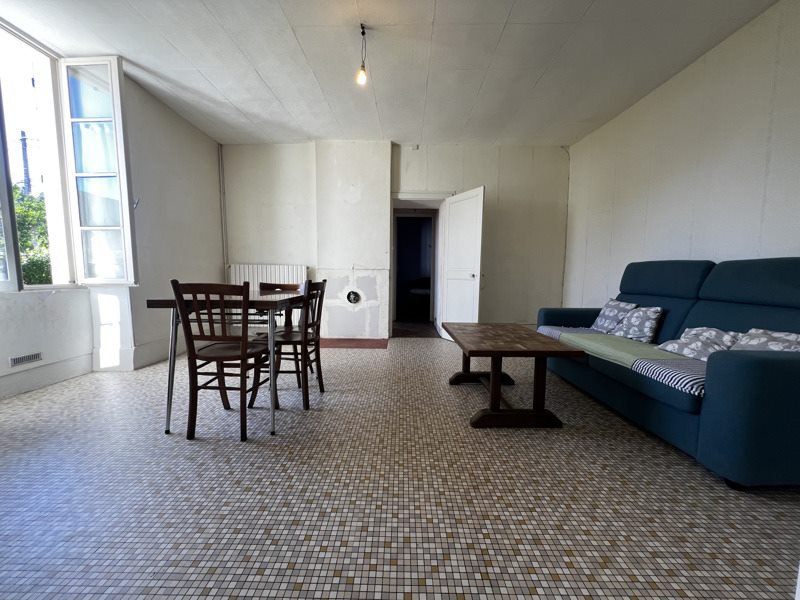 Vente Maison ST AMAND MONTROND - 5 pièces -114 m² - (18200)