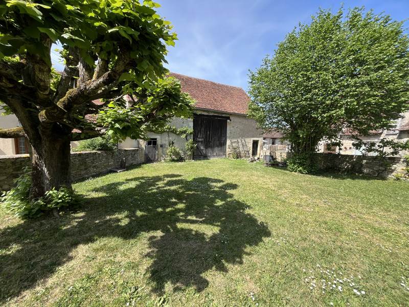Vente Maison NOZIERES - 5 pièces -137 m² - (18200)