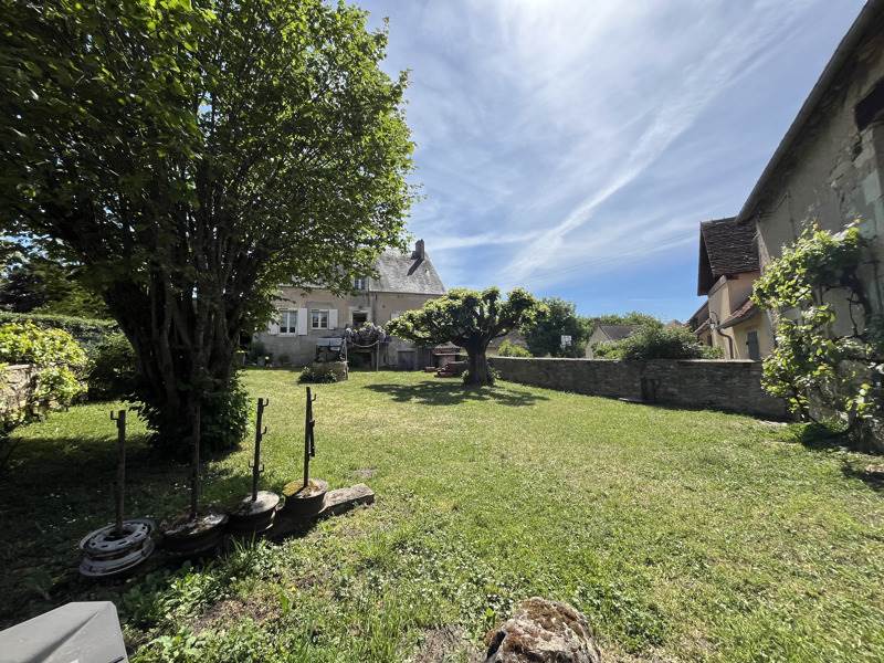 Vente Maison NOZIERES - 5 pièces -137 m² - (18200)