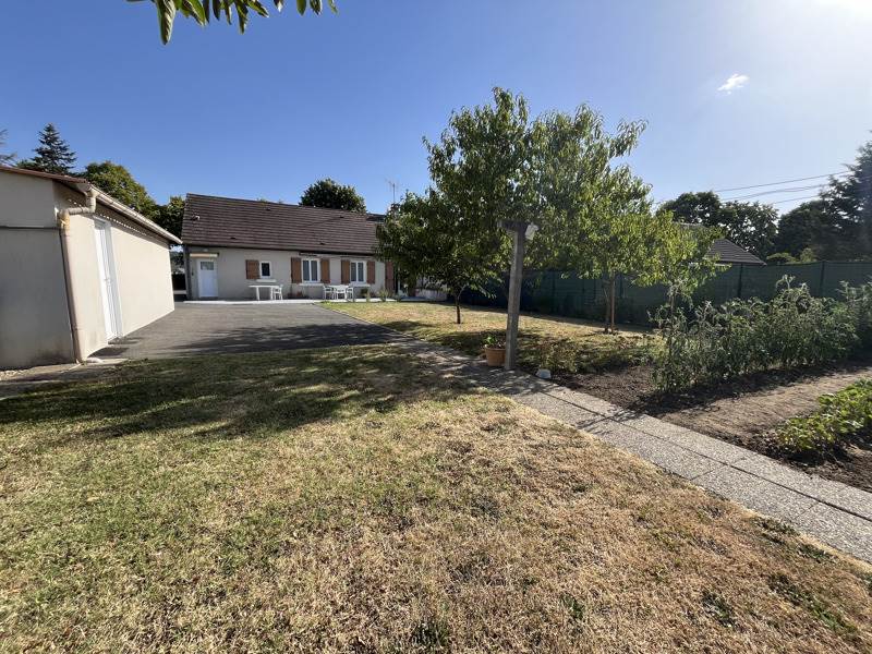 Vente Maison ST AMAND MONTROND - 4 pièces -95 m² - (18200)